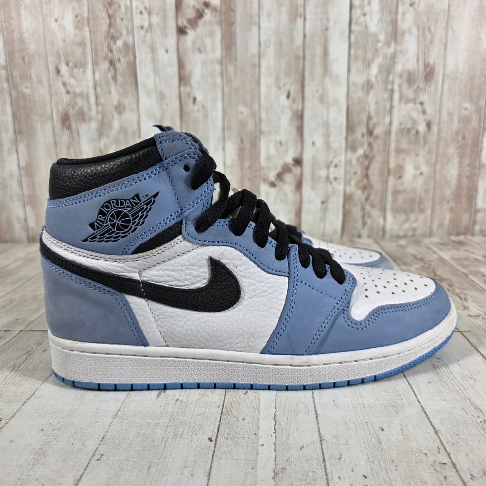 Jordan 1 Retro High OG University Blue 555088-134 Mens Size 9